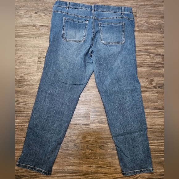 Avenue Denim Ankle Jeans 18A - Picture 6 of 8
